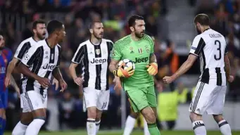 images/2023/series/First_team_Juventus/compressed-episodes_1_season/Fiest_team_juventus_s1_e1.webp